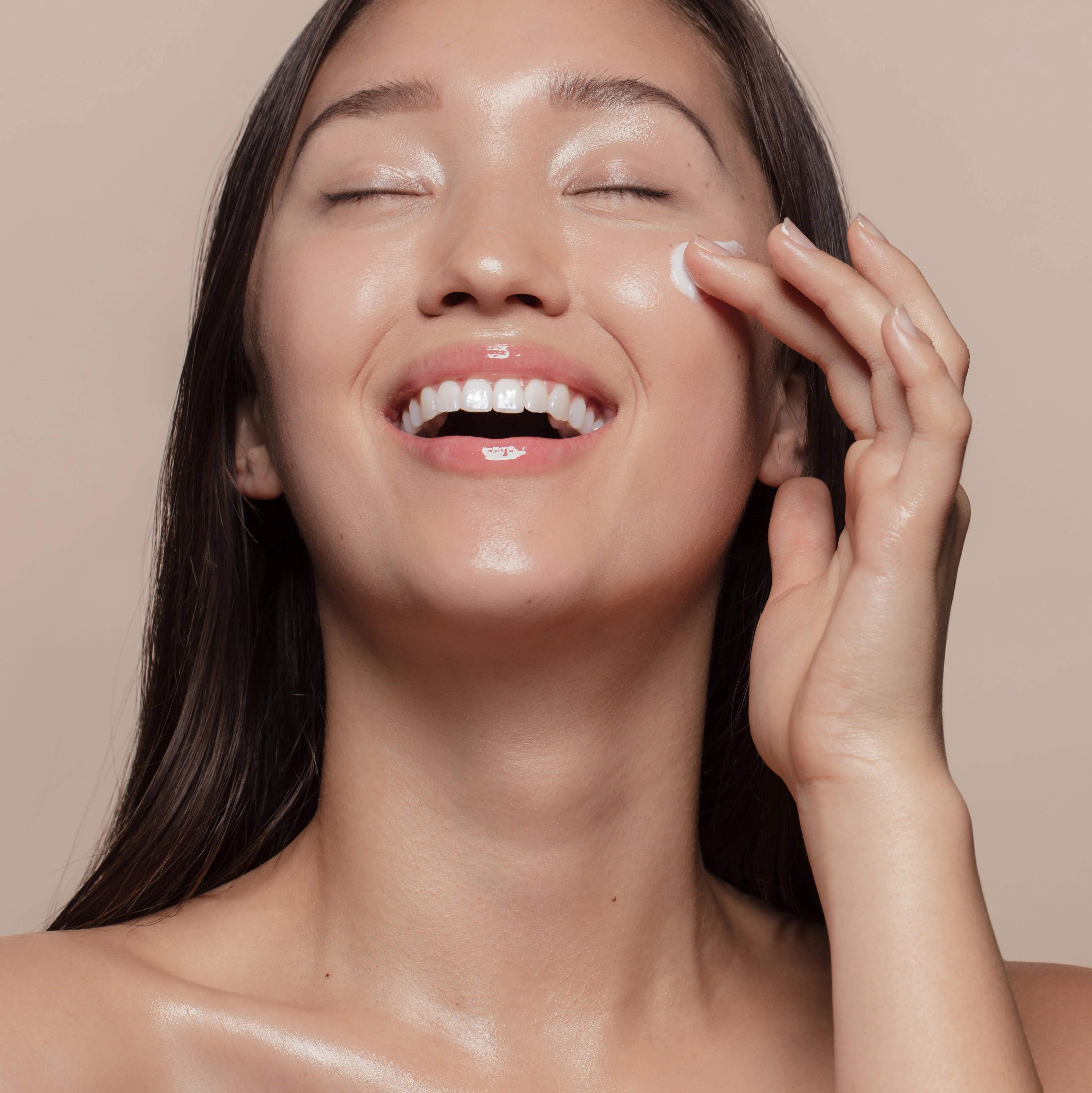 Skinbunny Hyaluronic Acid Moisturiser & Long Lasting Moisturiser - Image 6